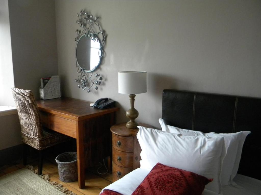 The House Near Bath Hotel Woolverton Room photo